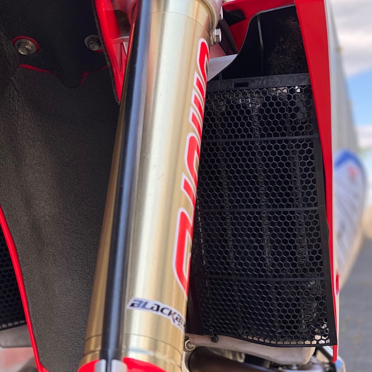 TARADMUD SLEEVE_2.jpg